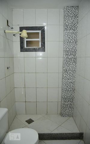 Casa à venda com 42m², 1 quarto e sem vagaBanheiro