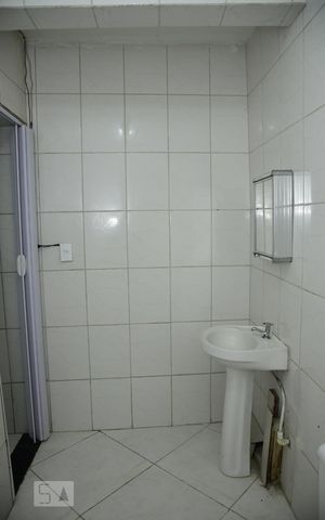 Casa à venda com 42m², 1 quarto e sem vagaBanheiro