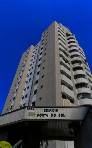 Apartamento para alugar com 83m², 3 quartos e 2 vagas Apartamento para alugar com 83m², 3 quartos e 2 vagasFachada