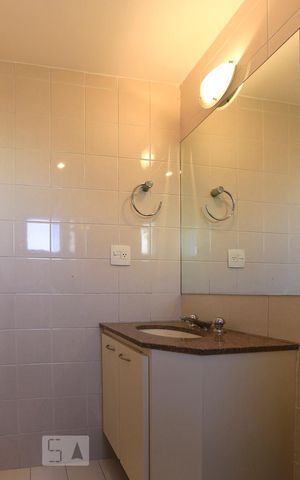 Apartamento para alugar com 83m², 3 quartos e 2 vagas Apartamento para alugar com 83m², 3 quartos e 2 vagasBanheiroda Suite