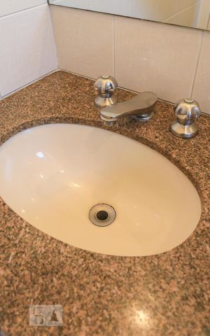 Apartamento para alugar com 83m², 3 quartos e 2 vagas Apartamento para alugar com 83m², 3 quartos e 2 vagasBanheiro