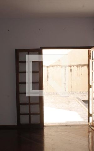 Casa à venda com 500m², 4 quartos e 2 vagasQuarto 2