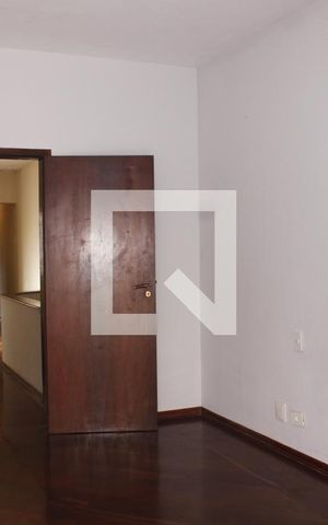 Casa à venda com 500m², 4 quartos e 2 vagasQuarto 2