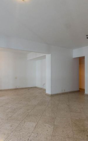 Apartamento à venda com 145m², 3 quartos e 3 vagas Apartamento à venda com 145m², 3 quartos e 3 vagasSala