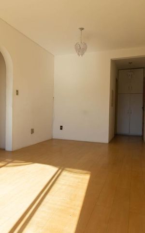 Apartamento à venda com 110m², 3 quartos e sem vaga Apartamento à venda com 110m², 3 quartos e sem vagaSala