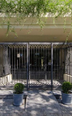 Apartamento à venda com 81m², 3 quartos e 2 vagasFachada