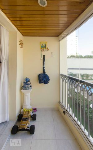 Apartamento à venda com 81m², 3 quartos e 2 vagasSacada