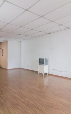 Studio para alugar com 120m², 1 quarto e sem vaga Studio para alugar com 120m², 1 quarto e sem vagaStudio