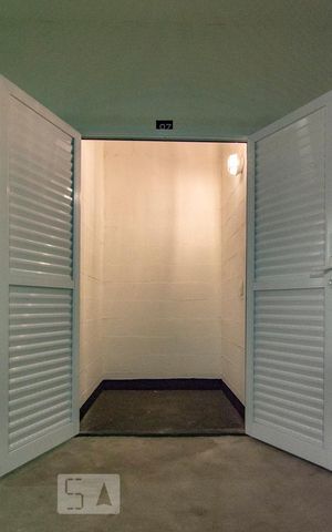 Studio à venda com 44m², 1 quarto e 1 vaga Studio à venda com 44m², 1 quarto e 1 vagaDepósito 02