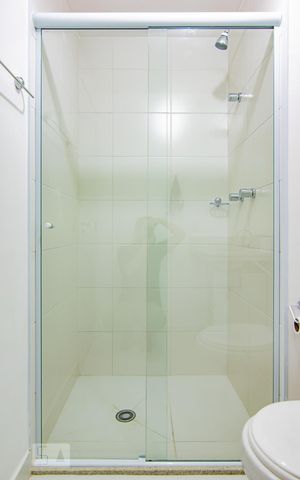 Studio à venda com 44m², 1 quarto e 1 vaga Studio à venda com 44m², 1 quarto e 1 vagaBanheiro