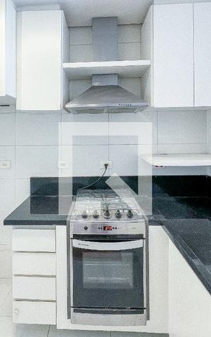 Apartamento para alugar com 63m², 2 quartos e 2 vagas Apartamento para alugar com 63m², 2 quartos e 2 vagasCozinha