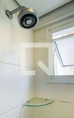 Apartamento para alugar com 63m², 2 quartos e 2 vagas Apartamento para alugar com 63m², 2 quartos e 2 vagasBanheiro da Suíte