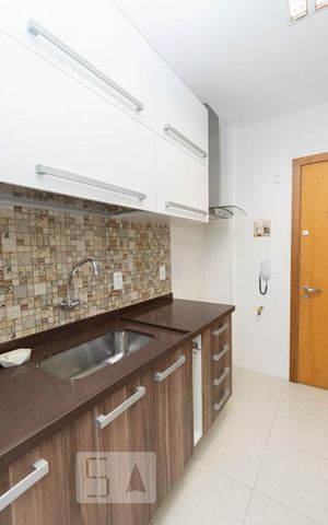 Apartamento à venda com 70m², 2 quartos e 1 vaga Apartamento à venda com 70m², 2 quartos e 1 vagaCozinha