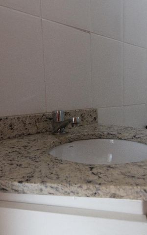 Apartamento para alugar com 54m², 2 quartos e 1 vagaBanheiro