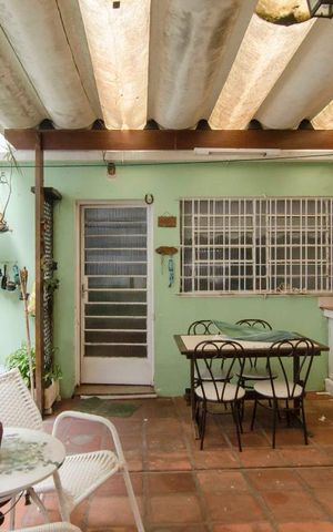 Casa à venda com 201m², 3 quartos e 4 vagasQuintal