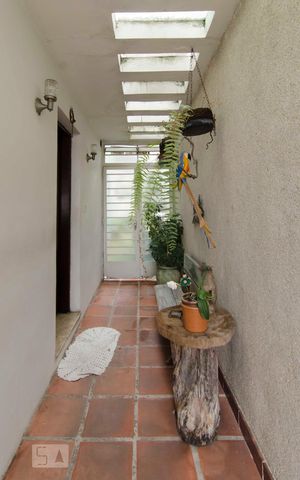 Casa à venda com 201m², 3 quartos e 4 vagasEntrada