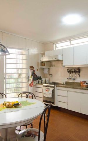 Casa à venda com 201m², 3 quartos e 4 vagasCozinha