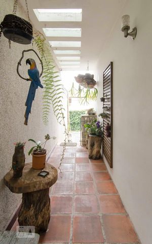 Casa à venda com 201m², 3 quartos e 4 vagasEntrada