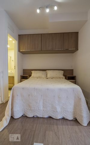 Apartamento à venda com 63m², 1 quarto e 2 vagas Apartamento à venda com 63m², 1 quarto e 2 vagasSuíte