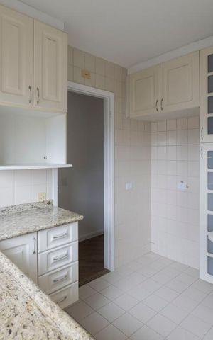 Apartamento à venda com 65m², 2 quartos e 2 vagasCozinha