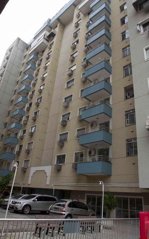 Apartamento à venda com 172m², 3 quartos e 1 vaga Apartamento à venda com 172m², 3 quartos e 1 vagafachada