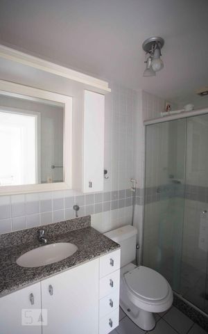 Apartamento à venda com 172m², 3 quartos e 1 vaga Apartamento à venda com 172m², 3 quartos e 1 vagabanheiro social