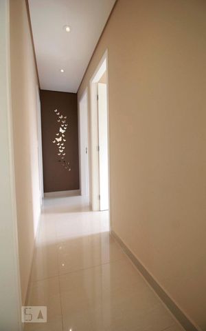 Apartamento para alugar com 67m², 3 quartos e 1 vagaCorredor