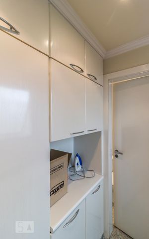 Apartamento à venda com 340m², 4 quartos e 4 vagasQuarto de serviço