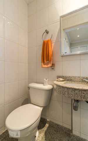 Apartamento à venda com 340m², 4 quartos e 4 vagasBanheiro de serviço
