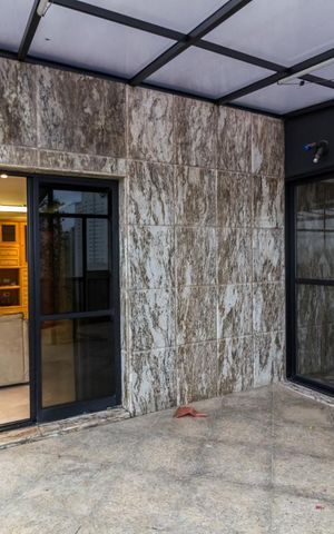Apartamento à venda com 340m², 4 quartos e 4 vagasVaranda