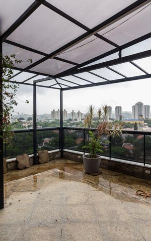 Apartamento à venda com 340m², 4 quartos e 4 vagasVaranda