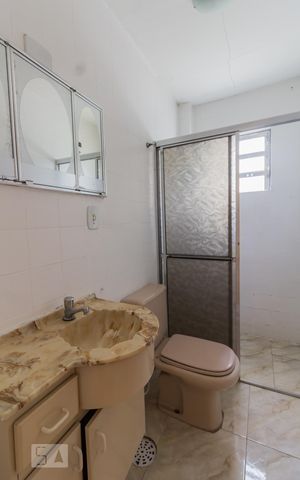 Apartamento à venda com 70m², 2 quartos e sem vaga Apartamento à venda com 70m², 2 quartos e sem vagaBanheiro