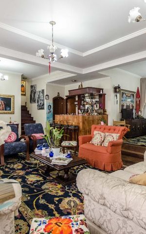 Casa para alugar com 410m², 6 quartos e 4 vagas Casa para alugar com 410m², 6 quartos e 4 vagasSala
