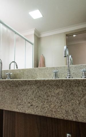 Apartamento à venda com 130m², 4 quartos e 2 vagasBanheiro da Suíte 1