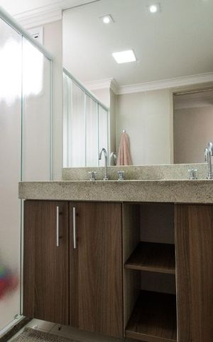 Apartamento à venda com 130m², 4 quartos e 2 vagasBanheiro da Suíte 1