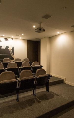 Apartamento à venda com 130m², 4 quartos e 2 vagasÁrea Externa - Cinema
