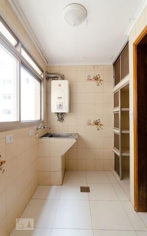 Apartamento para alugar com 140m², 3 quartos e 1 vaga Apartamento para alugar com 140m², 3 quartos e 1 vagaLavanderia