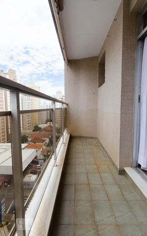 Apartamento para alugar com 140m², 3 quartos e 1 vaga Apartamento para alugar com 140m², 3 quartos e 1 vagaSacada