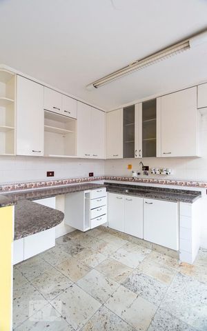 Casa à venda com 96m², 2 quartos e 2 vagasCozinha