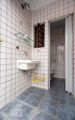Casa à venda com 96m², 2 quartos e 2 vagasÁrea de serviço