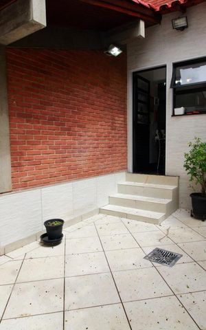 Casa à venda com 450m², 4 quartos e 5 vagasÁrea externa