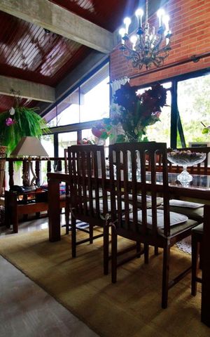 Casa à venda com 450m², 4 quartos e 5 vagasSala de jantar