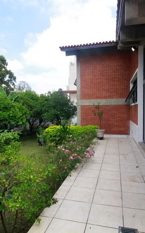 Casa à venda com 450m², 4 quartos e 5 vagasÁrea externa