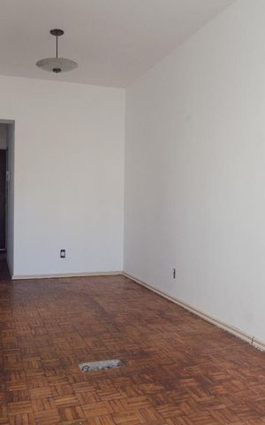 Apartamento à venda com 80m², 2 quartos e sem vagaSala