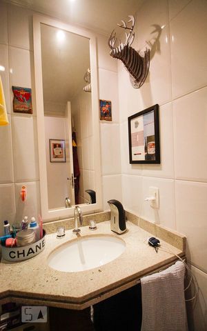 Apartamento para alugar com 72m², 2 quartos e 1 vagaBanheiro
