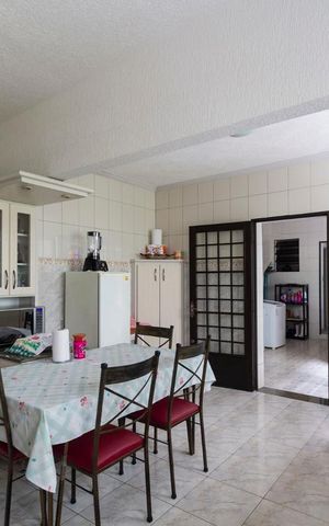 Casa para alugar com 400m², 3 quartos e 8 vagasCozinha