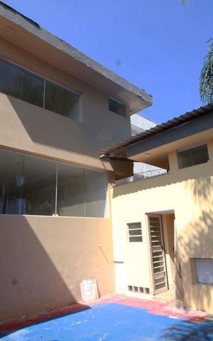 Casa para alugar com 300m², 5 quartos e 6 vagasÁrea externa