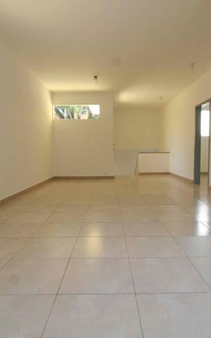 Casa para alugar com 300m², 5 quartos e 6 vagasSala