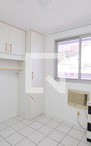Apartamento à venda com 172m², 3 quartos e 1 vaga Apartamento à venda com 172m², 3 quartos e 1 vagaQuarto 1