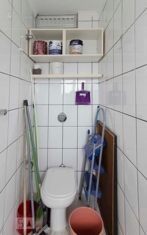 Apartamento para alugar com 73m², 2 quartos e sem vagaBanheiro de serviço